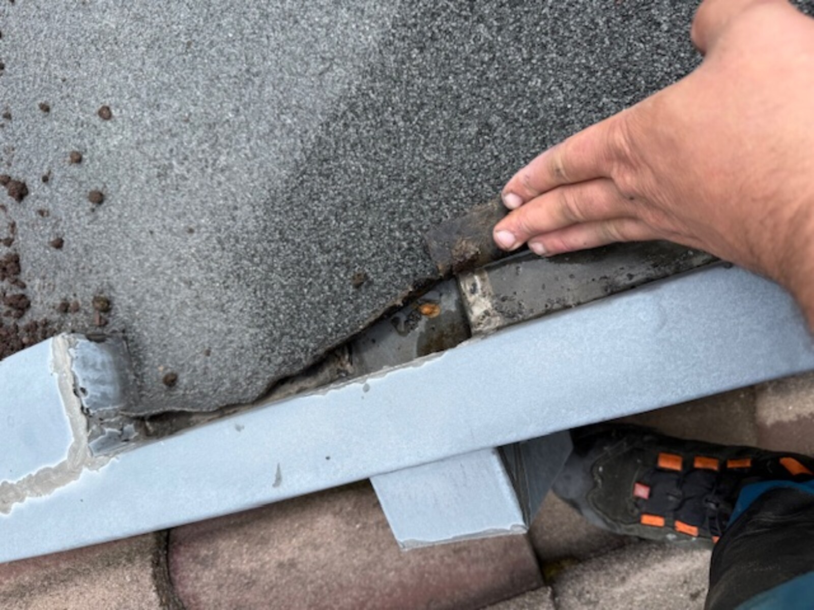 Zink dakdetails - aansluitingen en afwerking